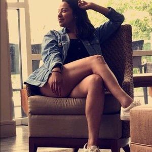 Meet your Posher, Elena